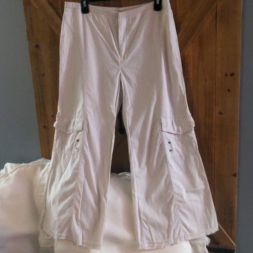 Cream light weight, wide leg capris